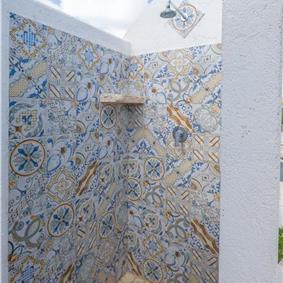 4 bedroom villa with infinity pool, Alcamo, sleeps 6-8